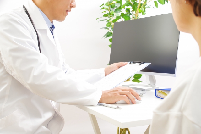 精神障害の診察を受けるイメージ画像