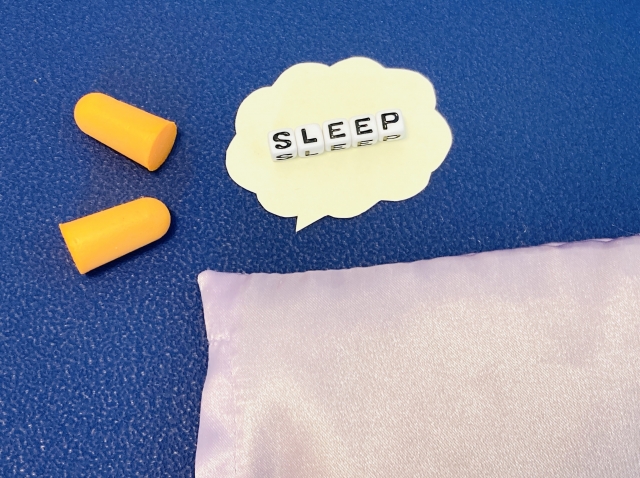 ナルコレプシー（居眠り病）とは？仕事に影響する睡眠障害を理解するを説明するイメージ画像
